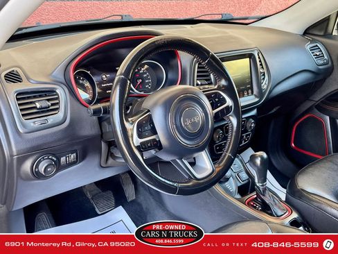 Used 2018 Jeep Compass Trailhawk AWD/4WD image 9
