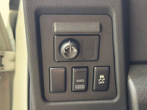 Used 2014 Nissan Rogue S w/ Convenience Package image 25