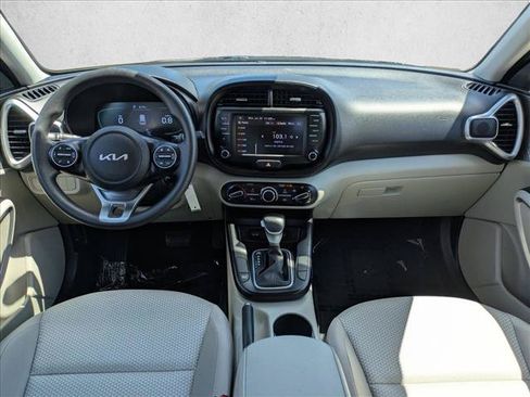 Used 2023 Kia Soul LX FWD image 16