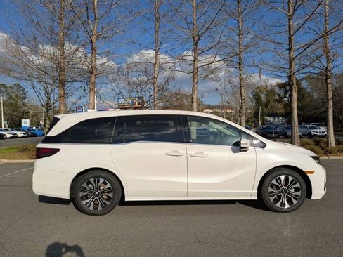 New 2026 Honda Odyssey Elite image 5