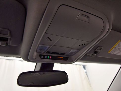 Used 2019 GMC Terrain SLE w/ Driver Convenience Package image 28