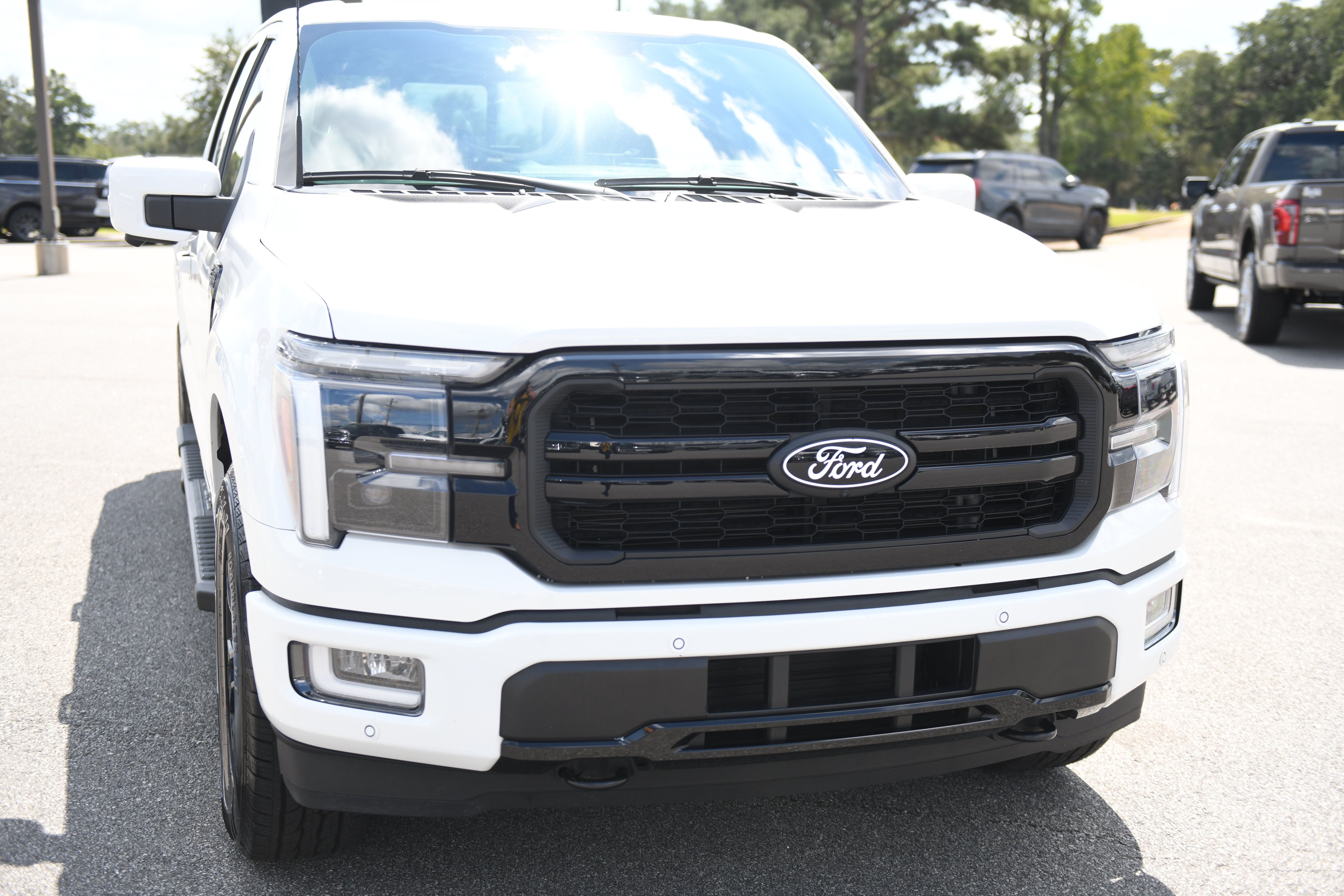 Used 2024 Ford F150 Lariat w/ Equipment Group 502A High AWD/4WD image 4