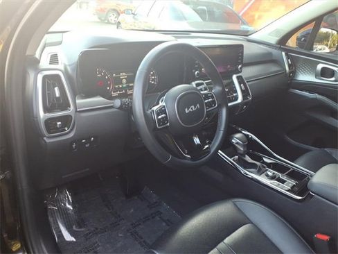 Used 2022 Kia Sorento SX image 16