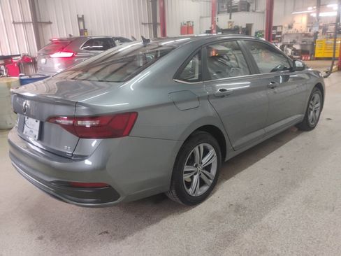 Used 2024 Volkswagen Jetta SE image 22