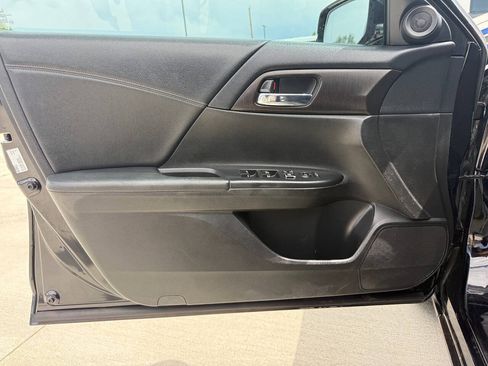 Used 2014 Honda Accord EX image 26