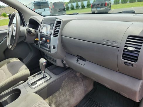Used 2018 Nissan Frontier SV w/ Value Truck Package AWD/4WD image 42