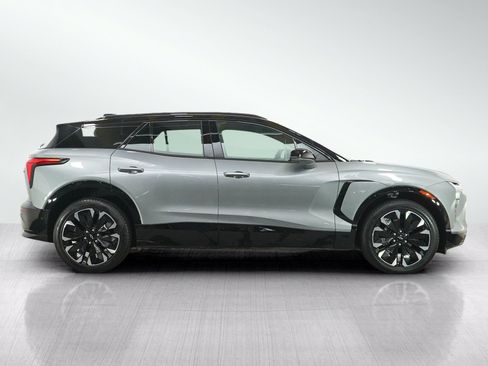 Used 2026 Chevrolet Blazer EV RS w/ Super Cruise Package AWD/4WD image 6