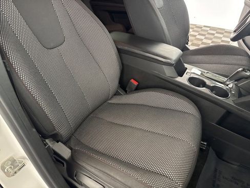 Used 2017 GMC Terrain SLE image 25