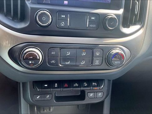 Used 2022 Chevrolet Colorado Z71 image 33