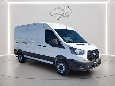 New 2026 Ford Transit 250 148 Medium Roof RWD image 4