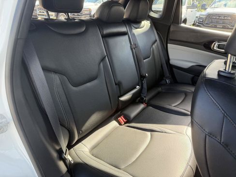 Certified 2025 Jeep Compass Limited w/ Elite Group AWD/4WD image 19