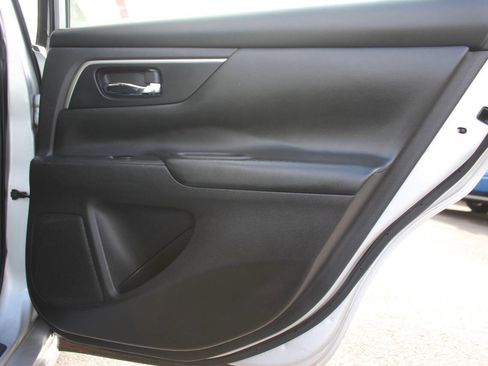 Used 2015 Nissan Altima 2.5 S w/ Special Edition Package image 13