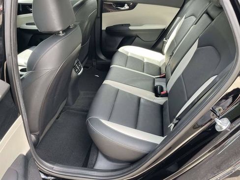 Used 2020 Kia Forte EX FWD image 5