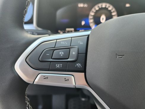 New 2025 Volkswagen Taos SE AWD/4WD image 14