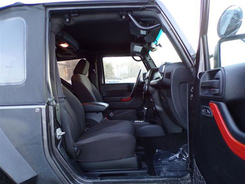 Used 2014 Jeep Wrangler Sport w/ Quick Order Package 24S AWD/4WD image 19