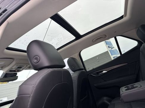Used 2023 Buick Envision Avenir AWD/4WD image 18