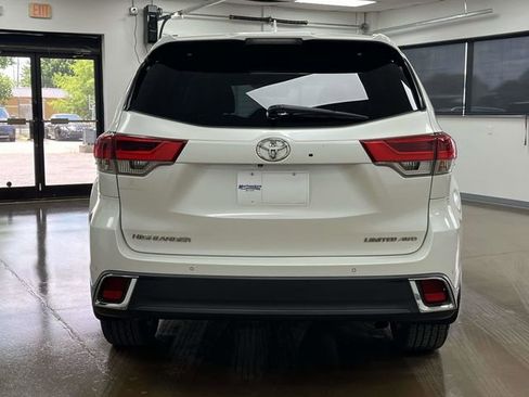 Used 2018 Toyota Highlander Limited AWD/4WD image 7