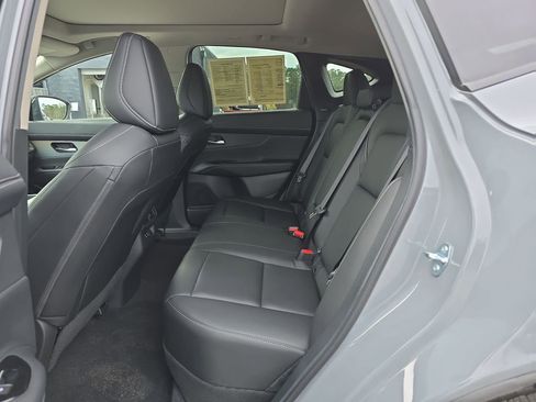 Used 2025 Nissan Murano SL image 18