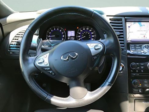 Used 2016 INFINITI QX70 AWD w/ Premium Package image 16
