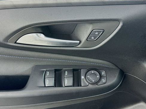 Used 2024 Buick Envista Sport Touring w/ Convenience I Package image 16