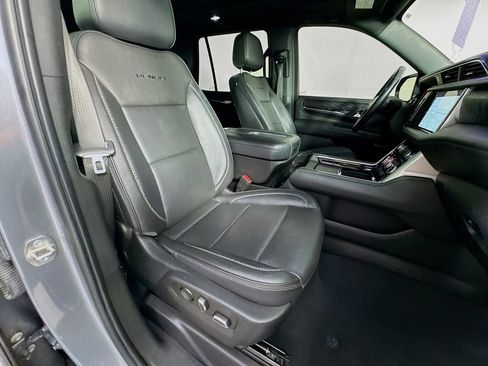 Used 2022 GMC Yukon Denali AWD/4WD image 37