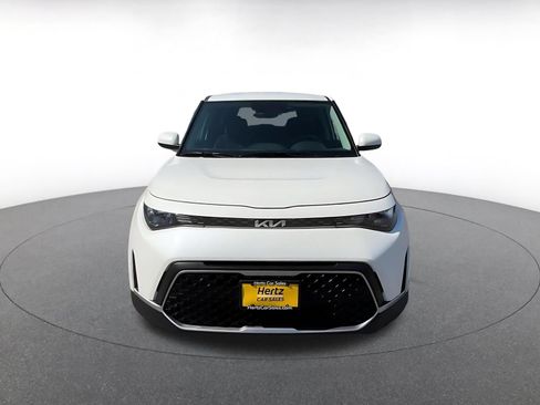 Used 2025 Kia Soul LX w/ LX Technology Package FWD image 4