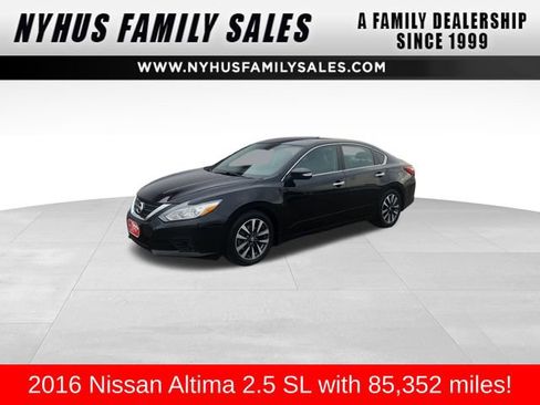 Used 2016 Nissan Altima 2.5 SL w/ 2.5 Technology Package image 1