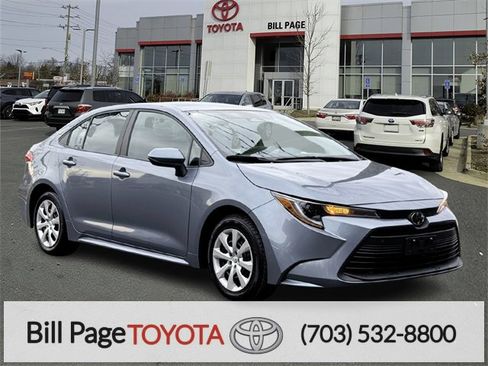 Certified 2025 Toyota Corolla LE image 1