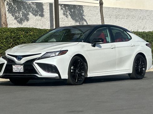 Used 2024 Toyota Camry XSE image 8