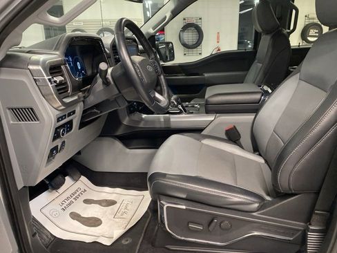 Used 2023 Ford F150 Lariat w/ Trailer Tow Package image 29