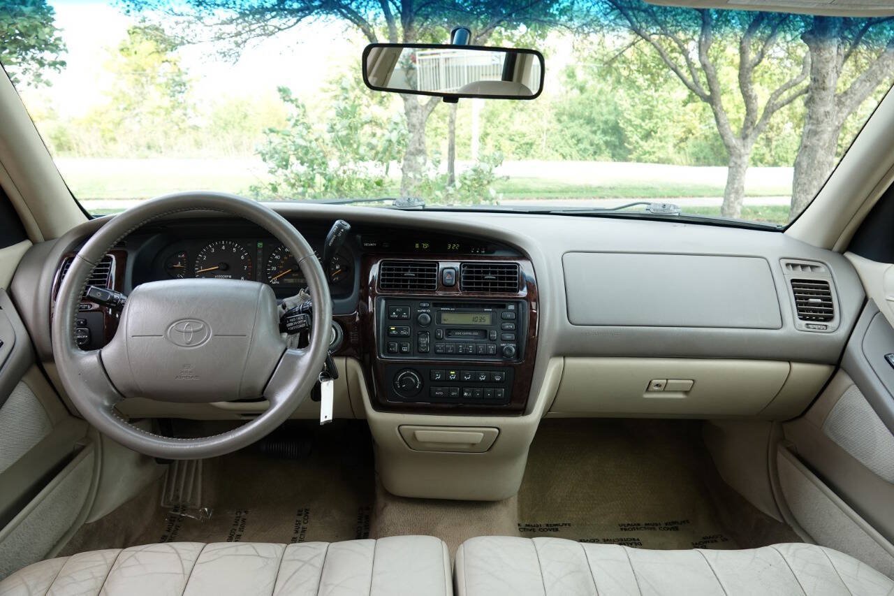 Used 1999 Toyota Avalon XLS FWD image 71