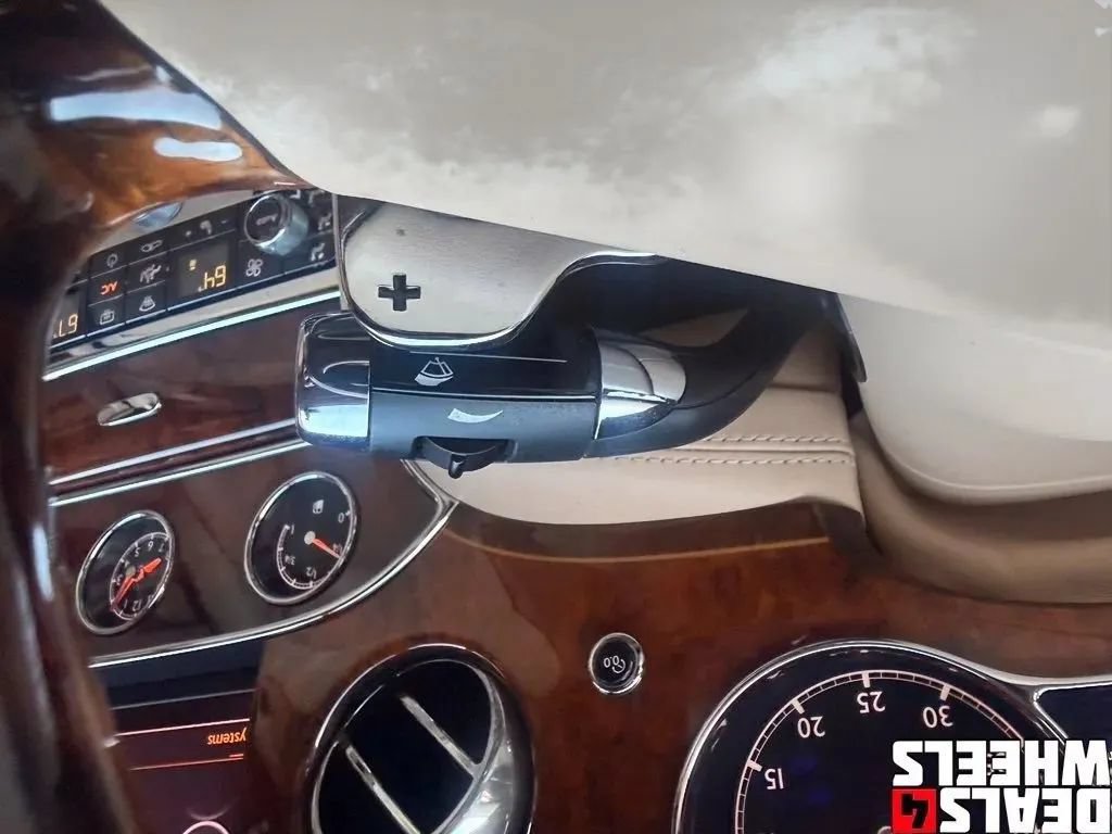 Used 2012 Bentley Mulsanne RWD image 41