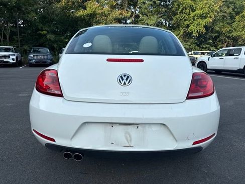 Used 2014 Volkswagen Beetle TDI FWD image 4