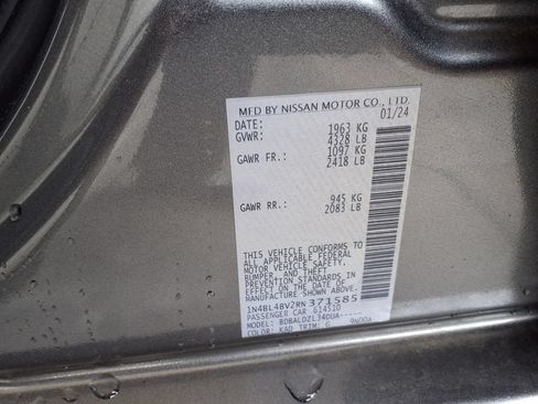 Used 2024 Nissan Altima 2.5 S FWD image 31