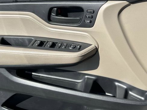 Used 2024 Honda Odyssey EX-L image 21