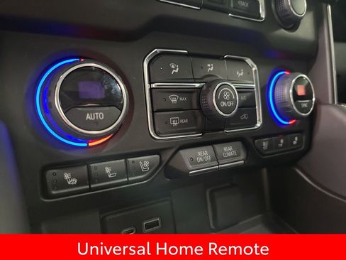 Used 2023 Chevrolet Tahoe Premier RWD image 17