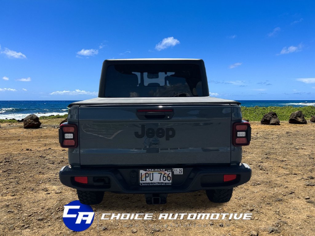 Used 2024 Jeep Gladiator Sport AWD/4WD image 7