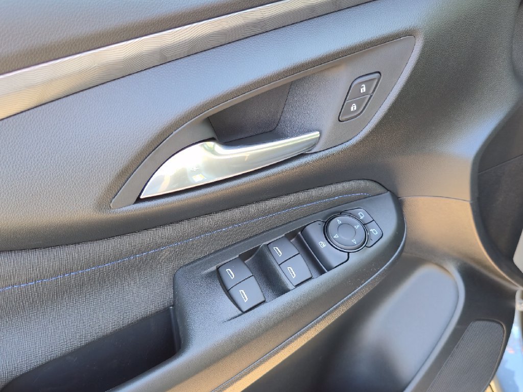 New 2026 Buick Envista Sport Touring w/ Convenience I Package FWD image 24