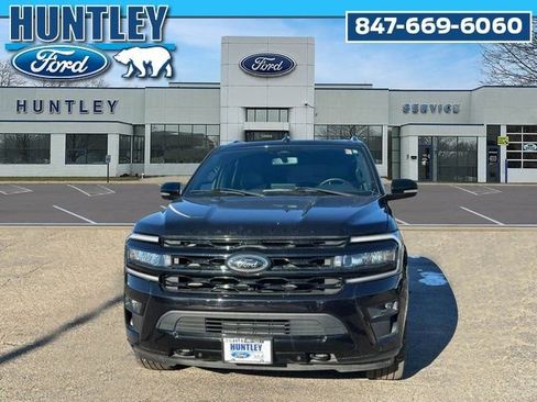 Used 2022 Ford Expedition Max Limited image 3