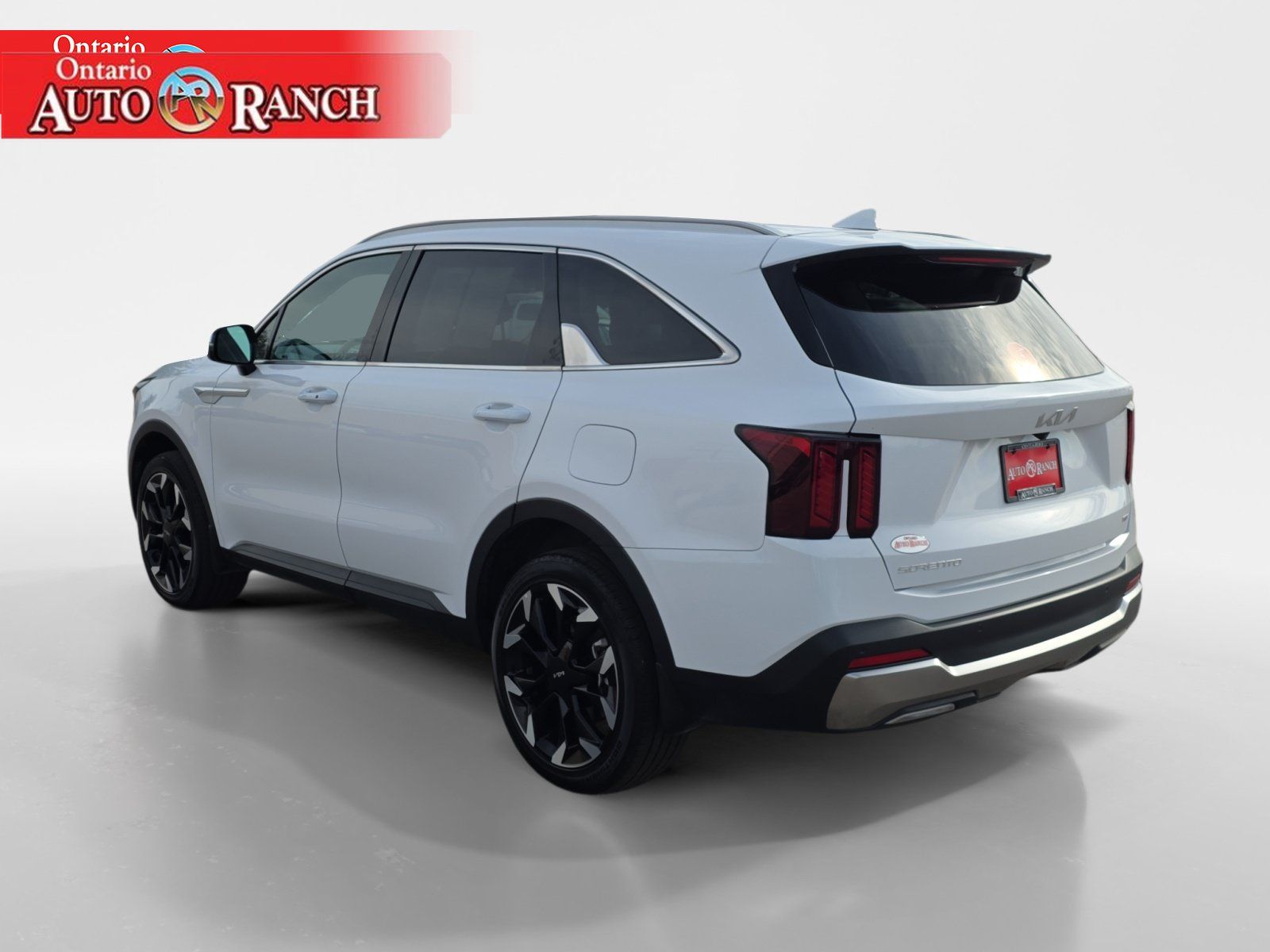 Used 2025 Kia Sorento EX AWD/4WD image 3