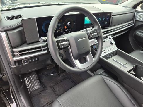 Used 2025 Hyundai Santa Fe SEL image 24