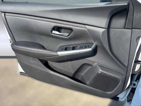 New 2025 Nissan Sentra SR image 14