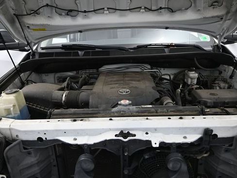 Used 2018 Toyota Sequoia TRD Sport image 19