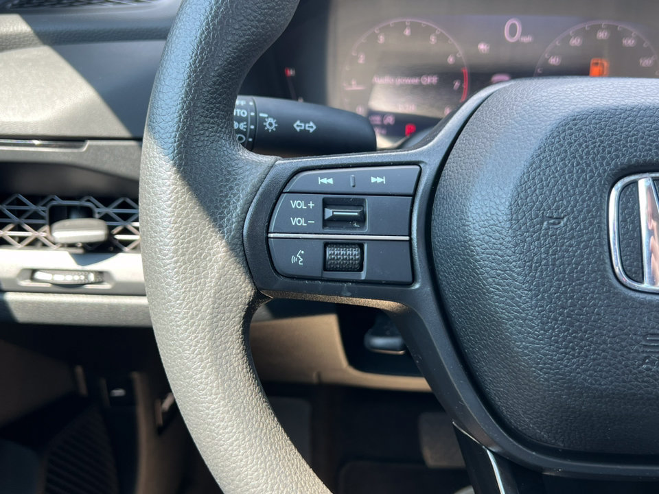 Used 2023 Honda Accord EX image 18