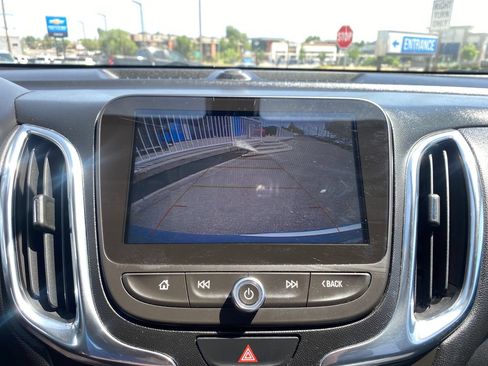 Used 2018 Chevrolet Equinox LT w/ Sun & Infotainment Package AWD/4WD image 20