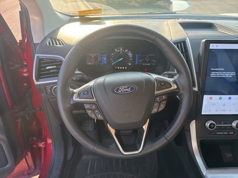 Used 2022 Ford Edge SEL w/ Sport Appearance Package image 15