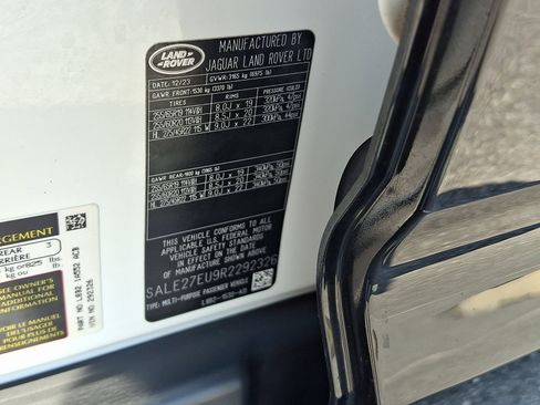 Used 2024 Land Rover Defender 110 X-Dynamic SE AWD/4WD image 26