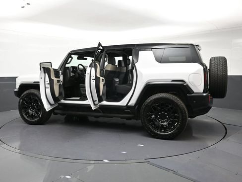 Used 2026 GMC Hummer EV SUV AWD/4WD image 36