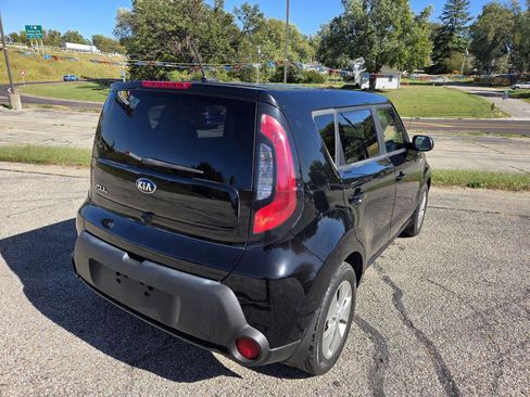 Used 2016 Kia Soul w/ Convenience Package image 4