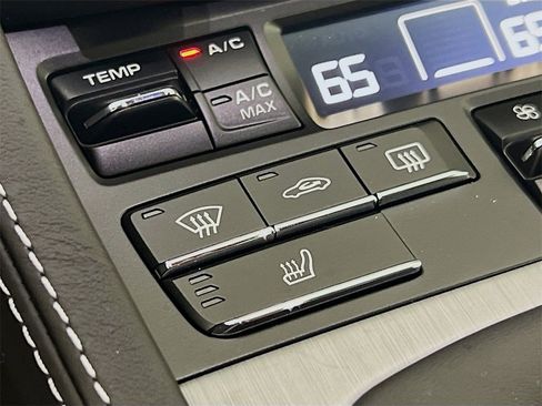 Certified 2021 Porsche 718 Cayman GT4 image 22